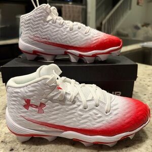 Under Armour Boys White and Red Football Cleats NWT